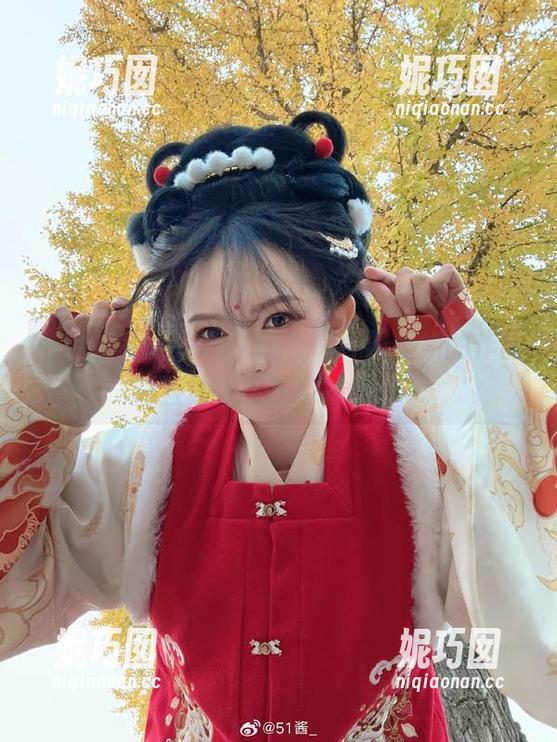 一组图包就能撩动心弦，51酱姐姐的作品简直让人无法自拔！.txt