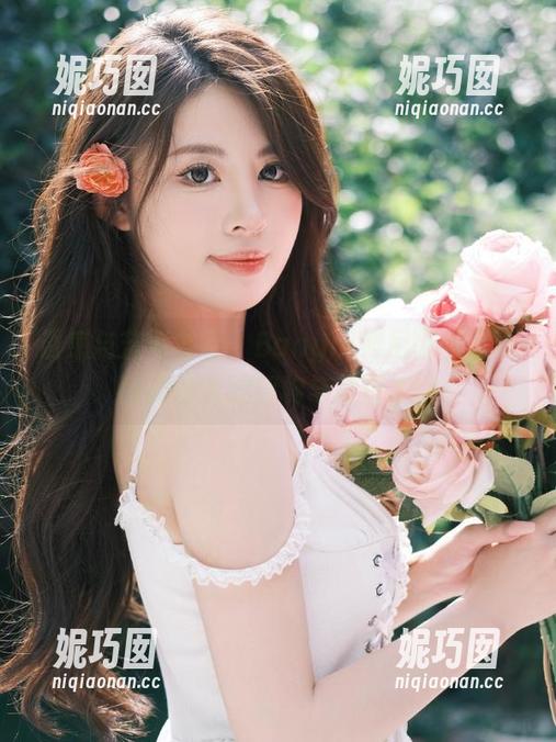 诱惑与艺术并存：Bangni邦尼蕾丝写真图册的大胆解构与重塑.txt
