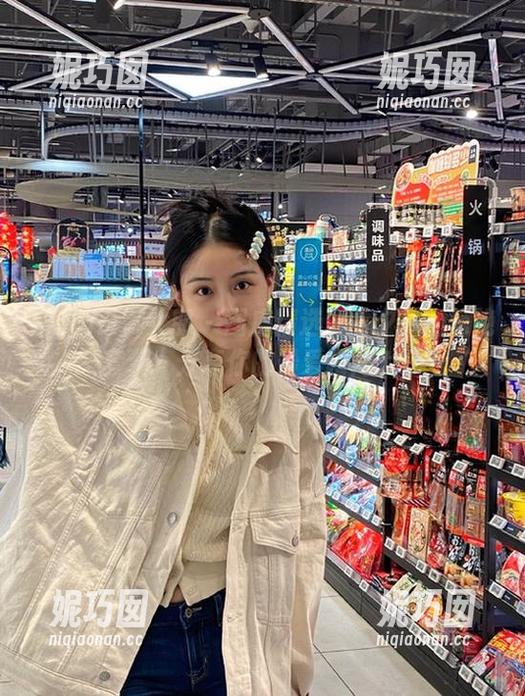 DKGirl御女郎 - 图库精选：俞夕梦的惊艳套装，分享你的最爱瞬间.txt