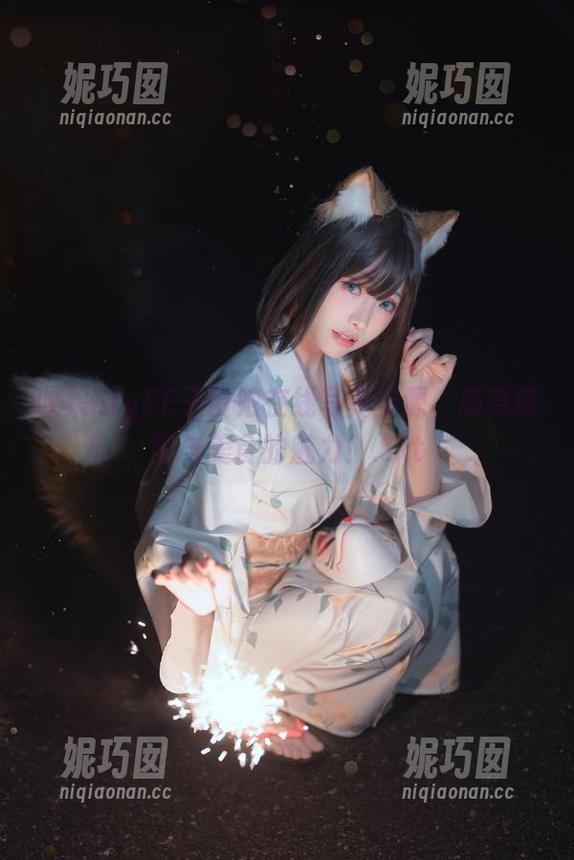 收集ElyEE子厨娘在线写真资源，感受摄影与美食的魅力！.txt