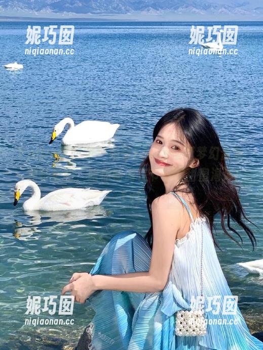 Feilin嗲囡囡 - 奶茶Emily圣诞梦幻合集：独特套图，陪你畅游在节日的甜蜜海洋！.txt
