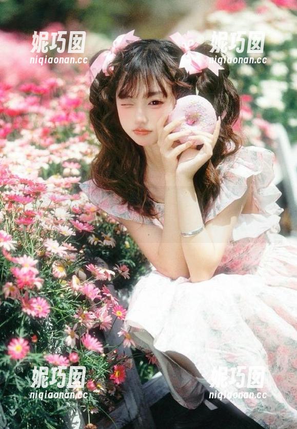 GIRLT果团网 - 走进Miss琪的世界，黑色写真分享带你感受优雅与神秘.txt