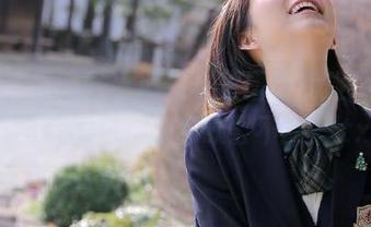 GIRLT果团网 – 网袜与王语纯的碰撞，打开全套图包，让你欲罢不能！.txt