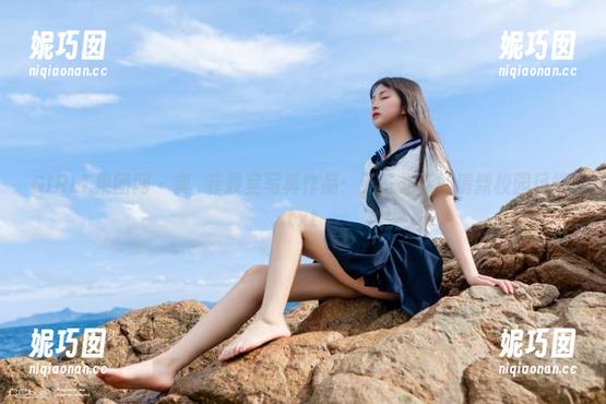 GIRLT果团网 - 龚玥菲教室写真作品：无圣光下的清新校园风情.txt