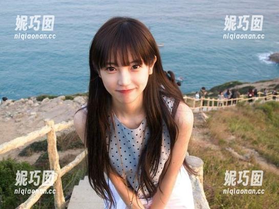 GIRLT果团网 - 感受龚玥菲姐姐的魅力：精选原图探讨她在写真中的无限可能.txt
