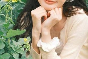 HuaYang花漾 – 通过观看周于希的温柔图片，开启一场视觉的甜美之旅.txt