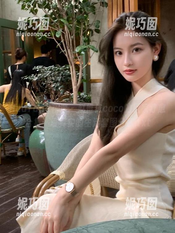 HuaYang花漾 - 赵惟依coco的居家疗愈合集：最真实的生活套图分享.txt
