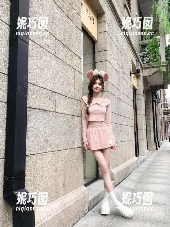 ISHOW爱秀 - 在线观看王钰彤Kimi瑜伽写真，感受每一寸肌肤的力量与柔美！.txt