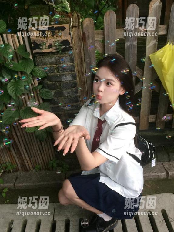 走进KuukoW的世界，探索全套纯白天使作品带来的视觉盛宴.txt