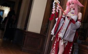 重新定义美：Luisa_零纱与新泽西兔女郎的精彩写真作品.txt