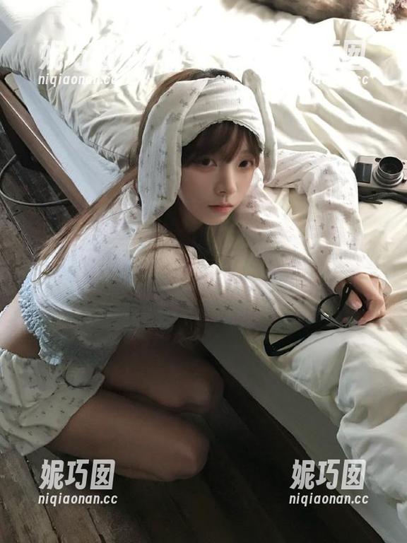 MFStar模范学院 - 探索玉兔miki裸足作品集：每一帧都是独特的情感分享.txt