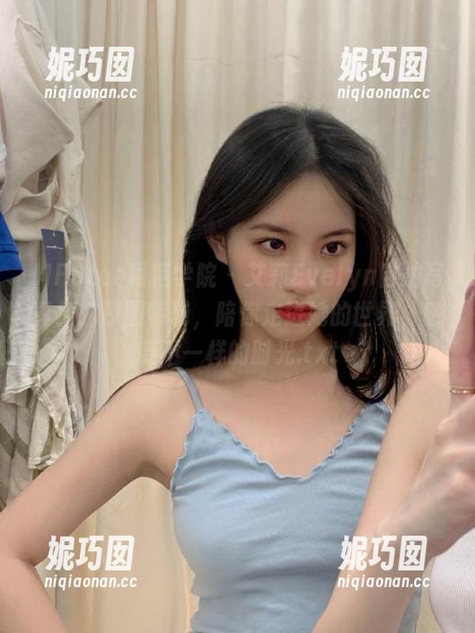 MFStar模范学院 - 艾莉Evelyn自拍写真集：原图特辑，陪你走进她的世界，感受不一样的时光.txt