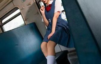 MFStar模范学院 – 苏西-susie短裙的时尚之旅，全套写真下载，让你一探究竟！.txt