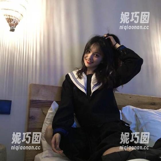 MFStar模范学院 - 在郑颖姗的校园图包里，发现那些让你乐不可支的瞬间！.txt