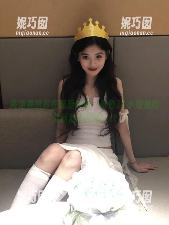 高清美图尽在喵糖映画，粉色JK小姐姐的清新甜美瞬间.txt