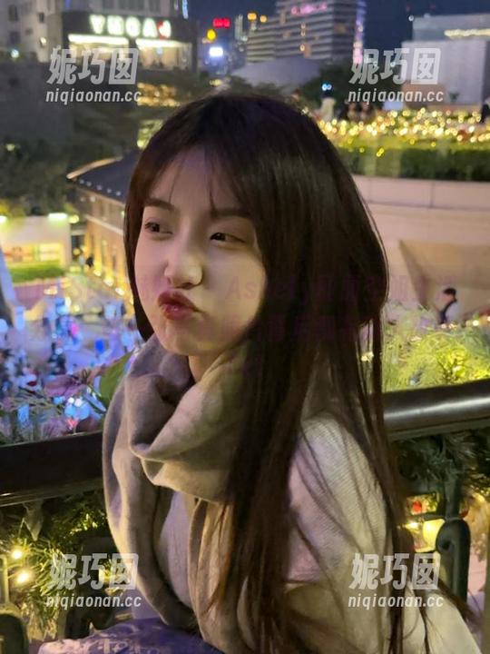 MiStar魅妍社 - Ashely丽丽空姐生活分享：每一张写真照片背后都有动人故事.txt