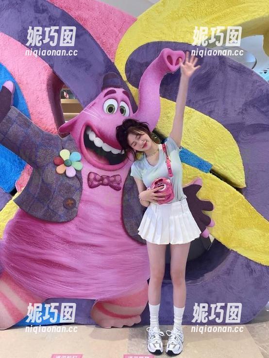 MiStar魅妍社 - 和淼淼萌萌哒一起享受剧情时光：原图美图更新，绝对让你怦然心动！.txt