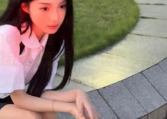 MiiTao蜜桃社 – 让我们一起欣赏桃乃香Tina的红裙全套写真，图像带你感受时光.txt