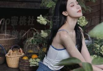 MiiTao蜜桃社 – 陌子Mandy睡衣图包分享：解放你的双眼，尽情沉浸在梦幻般的时光中！.txt