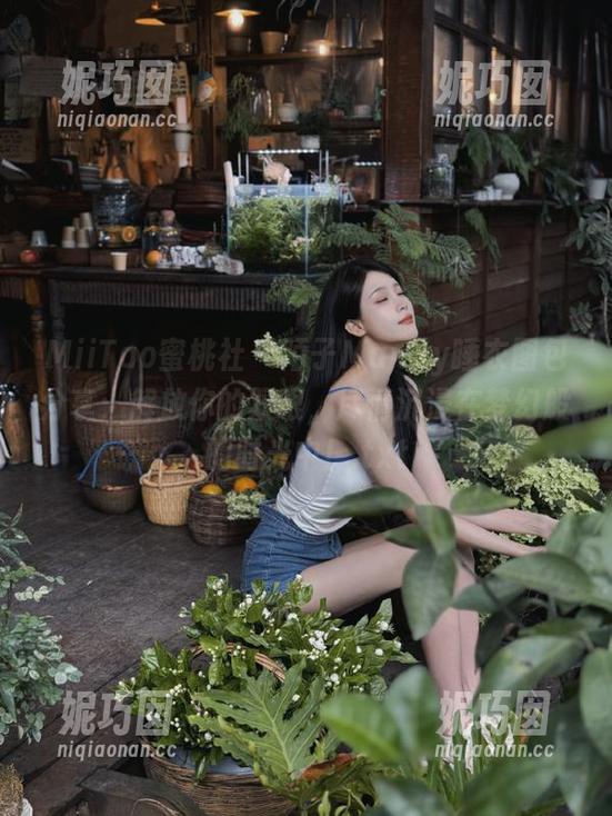 MiiTao蜜桃社 - 陌子Mandy睡衣图包分享：解放你的双眼，尽情沉浸在梦幻般的时光中！.txt
