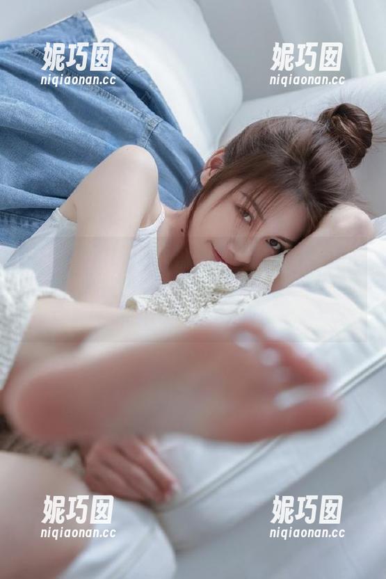 MiiTao蜜桃社 - 看露西Lucy的旗袍作品全集：那些静静流淌的优雅与哀愁，是否击中你的心？.txt