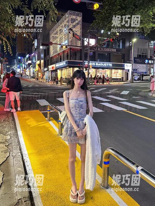 MussGirl慕丝女郎 - 给心灵放个假：熙瑶黑丝写真图册带你走进时尚梦想.txt