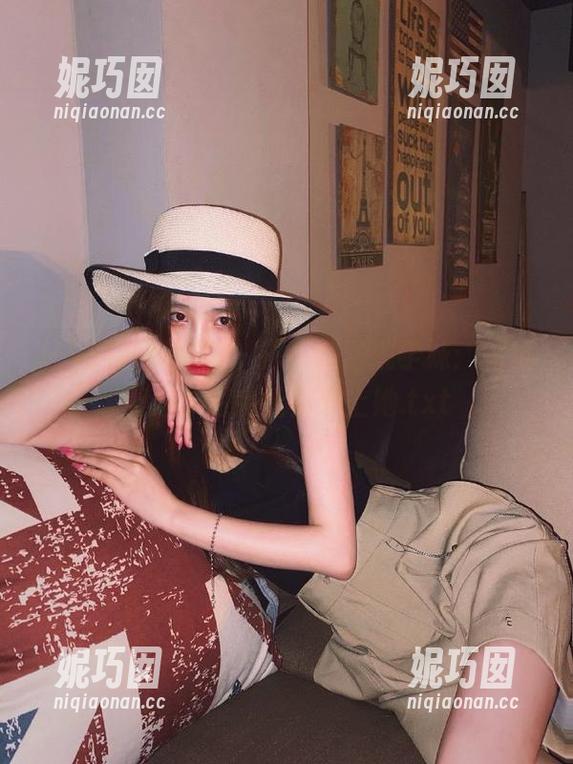 MyGirl美媛馆 - 探秘刘雪妮学妹：这组图片原图会让你爱上她.txt