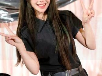 MyGirl美媛馆 – 与小夕juju一起感受办公室的魅力：精致写真作品展现生活的艺术.txt