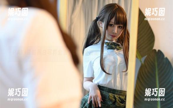 PAKI酱的黑白写真全集，让你重新定义‘黑暗中的光辉’！.txt