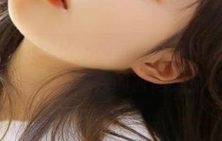 体验PoppaChan眼镜写真集中的无限创意资源，开启你的时尚之旅.txt