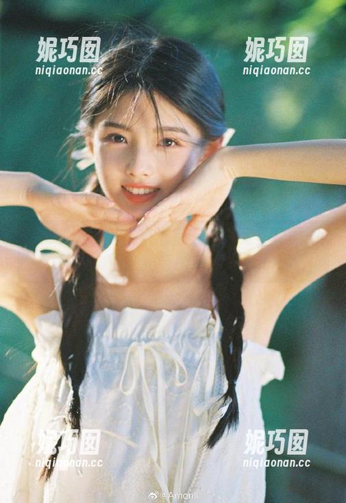 SIEE丝意 - 米米浴室写真：无圣光原图解读女性之美与肌肤的细腻.txt