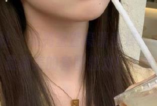 SSA丝社 – 漂亮萱萱高清套装，让你领略最甜美的套图魅力！.txt