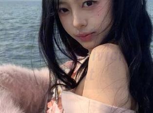 TASTE顽味生活 – 短裙写真免费分享！快来围观K8傲娇萌萌Vivian的精彩照片！.txt