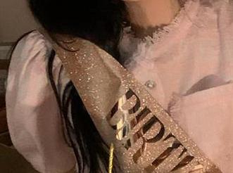 TGOD推女神 – 朱小旭白裙写真高清版，免费下载优雅姿态，捕捉生活的美好瞬间.txt