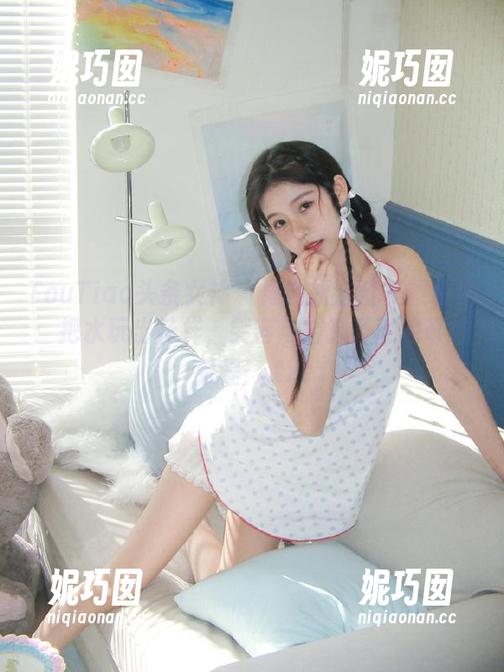 TouTiao头条女神 - 周熙妍浴缸美图精选：把水玩出花样，笑容与浴缸齐飞的奇妙旅程！.txt