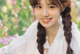 TouTiao头条女神 – 探索爱丽莎lisa的镂空写真全集：感受她的灵感与创意.txt