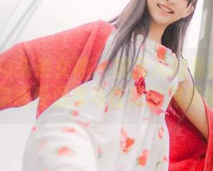 TouTiao头条女神 – 瑞宝儿的私房泳衣图片，带你感受温柔与性感的完美结合.txt