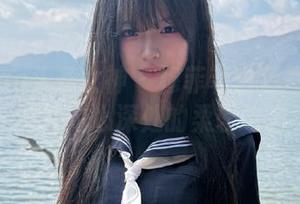 TouTiao头条女神 – 穆菲菲白色写真系列合集：捕捉内心深处的柔软与力量.txt