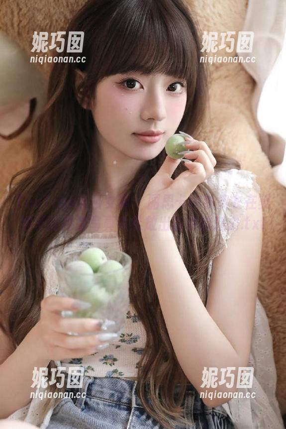 TouTiao头条女神 - 丽思卡尔顿皮衣在美纳子的高清写真中绽放出独特的魅力.txt