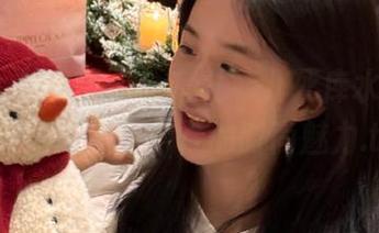 UGirls尤果网 – 全套尤菲儿死库水作品，带你领略最具个性的时尚魅力.txt