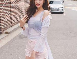 UGirls尤果网 – 亲密分享：高清李思宁学姐写真集，带你领略她的独特风采.txt