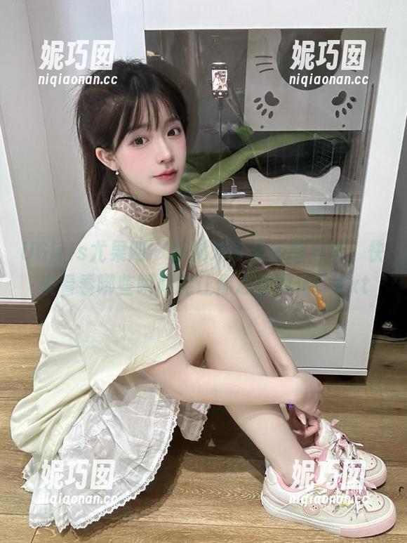 UGirls尤果网 - 苏糯米可爱美图分享，快来看看哪些瞬间能让你心都融化！.txt