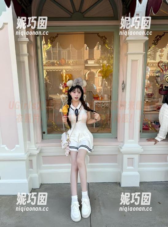 UGirls尤果网 - 不容错过！苏糯米最新毛衣照片，展现独特魅力与时尚感！.txt