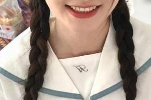 UGirls尤果网 – 探索谭晓彤定制美足作品，享受专属时尚与风格的完美之旅.txt