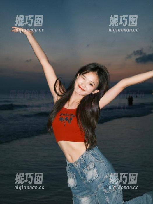 震撼你的视觉，Vinnegal喜多川Marin写真合集，赶紧下载留存！.txt