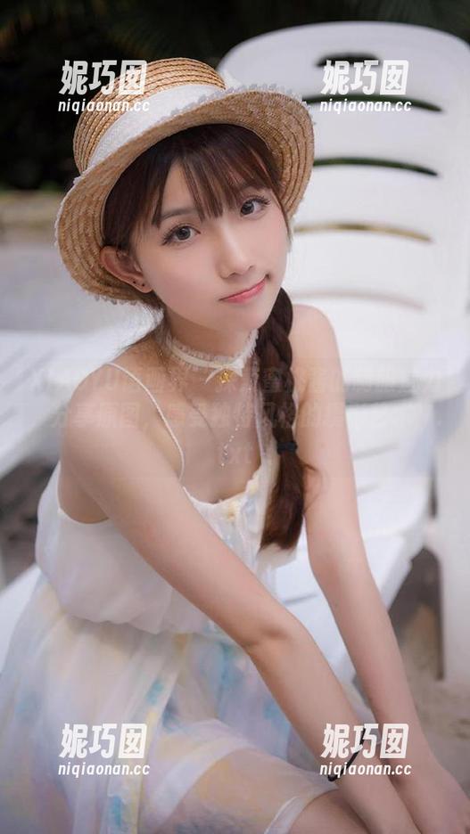 XIAOYU语画界 - 探索蜜桃酱的制服魅力，分享原图，感受独特风格的摄影艺术！.txt