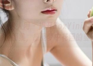 Xiuren秀人网 – 揭开FoxYini孟狐狸的花嫁写真图集，感受梦中花园的曼妙.txt
