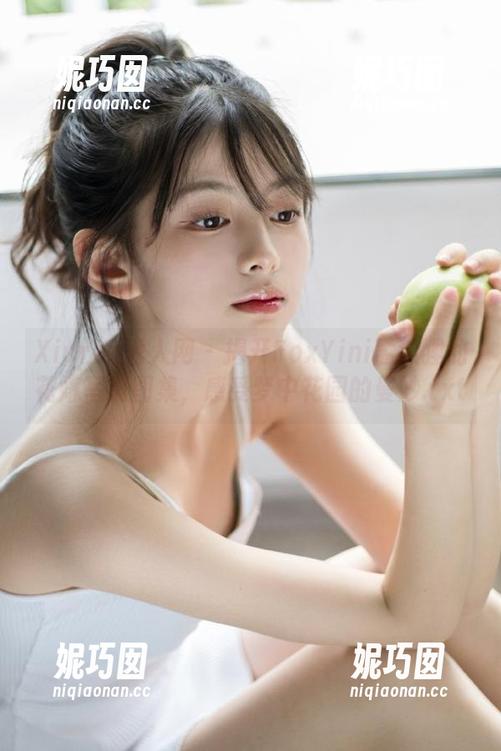 Xiuren秀人网 - 揭开FoxYini孟狐狸的花嫁写真图集，感受梦中花园的曼妙.txt