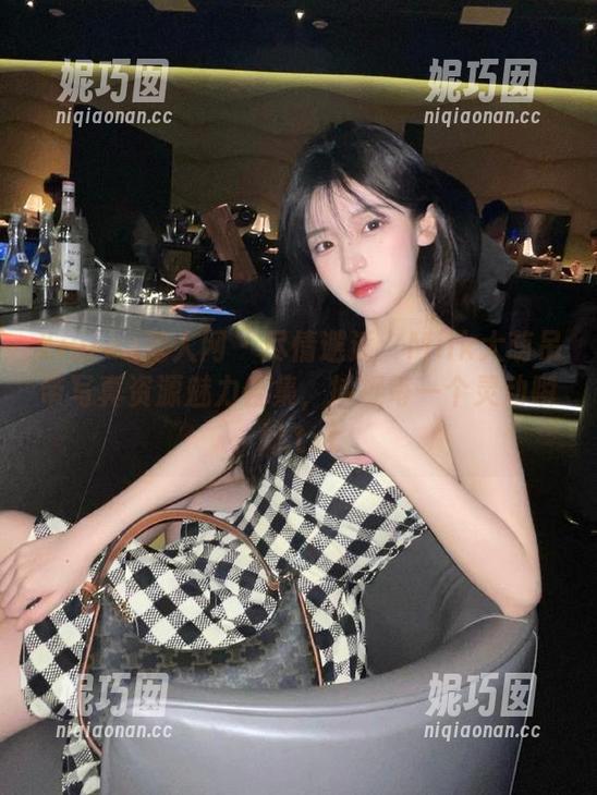 Xiuren秀人网 - 尽情邂逅：Milk大萌吊带写真资源魅力合集，捕捉每一个灵动瞬间.txt