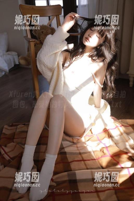 Xiuren秀人网 - Olivia童安琪专属自拍图包，感受她独特风格的全套写真.txt